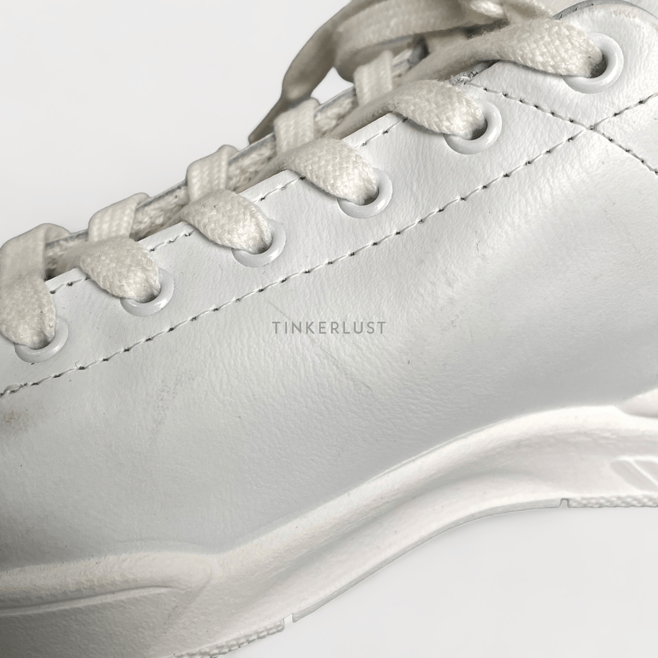 Chiara Ferragni Roger Hearts White Sneakers