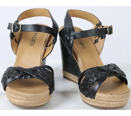 Staccato Black Wedges