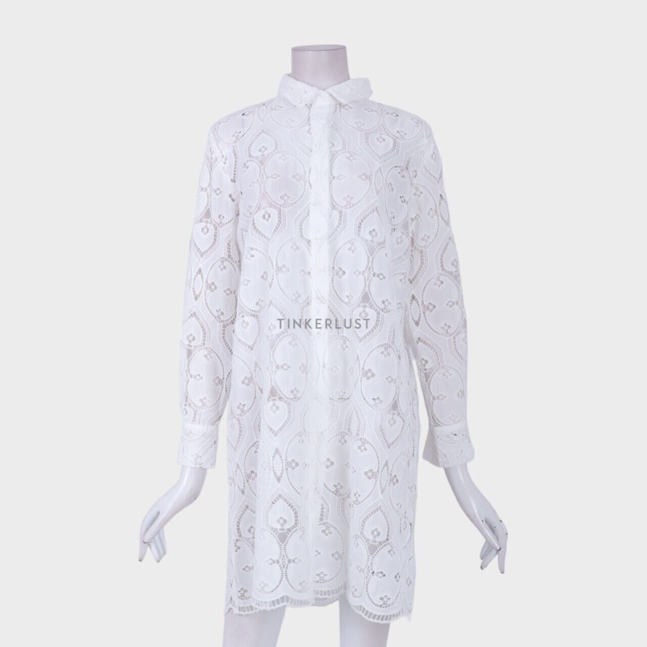 Benang Jarum White Lace Shirt