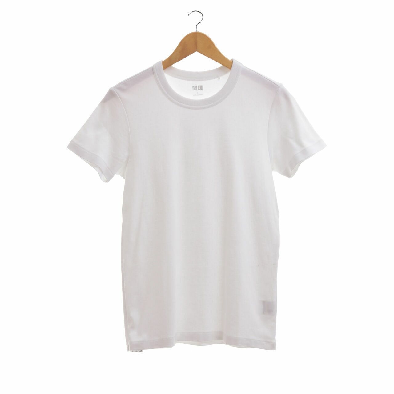 UNIQLO White Tshirt