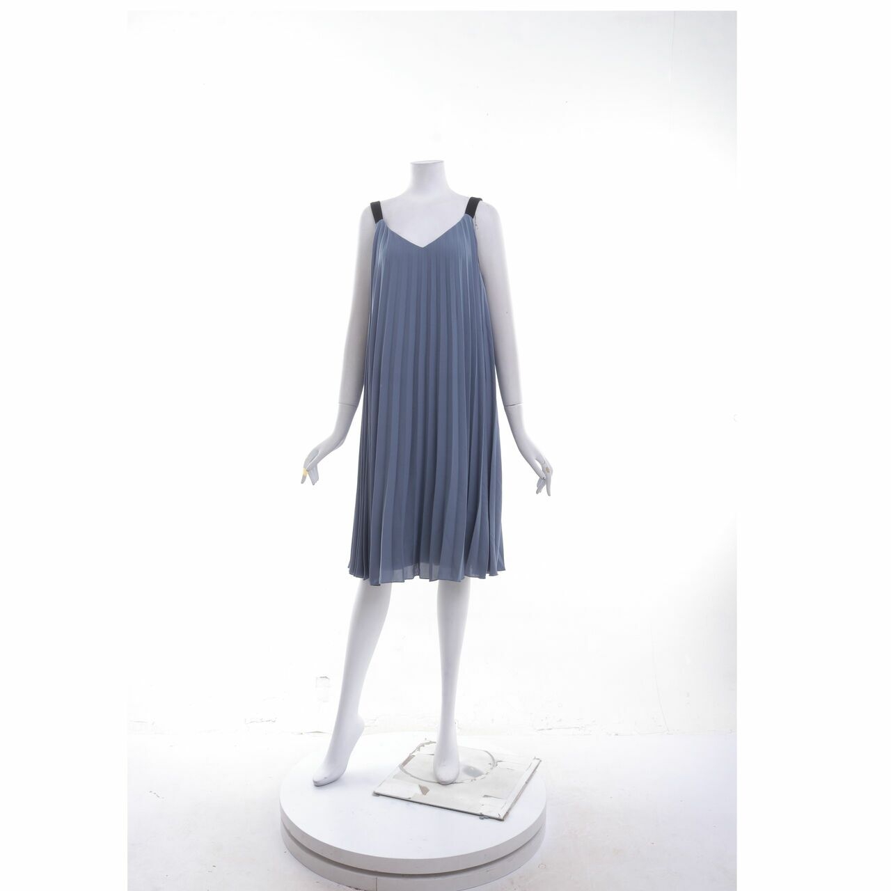 Love, Bonito Blue Pleats Mini Dress