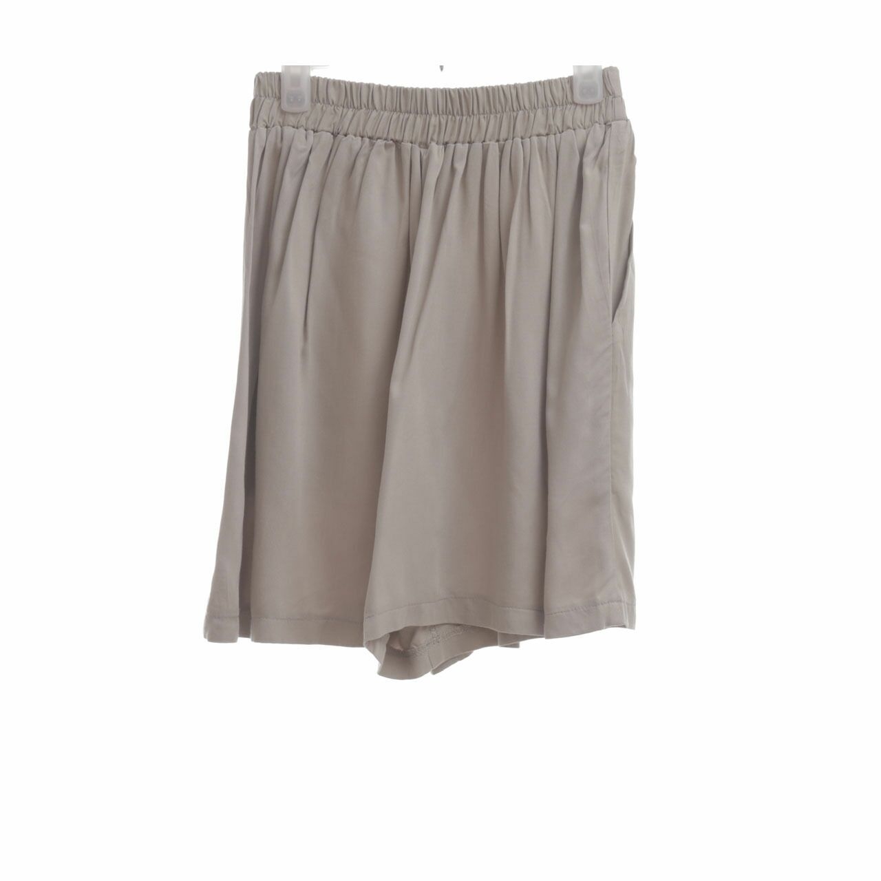 Private Collection Light Green Short Pants
