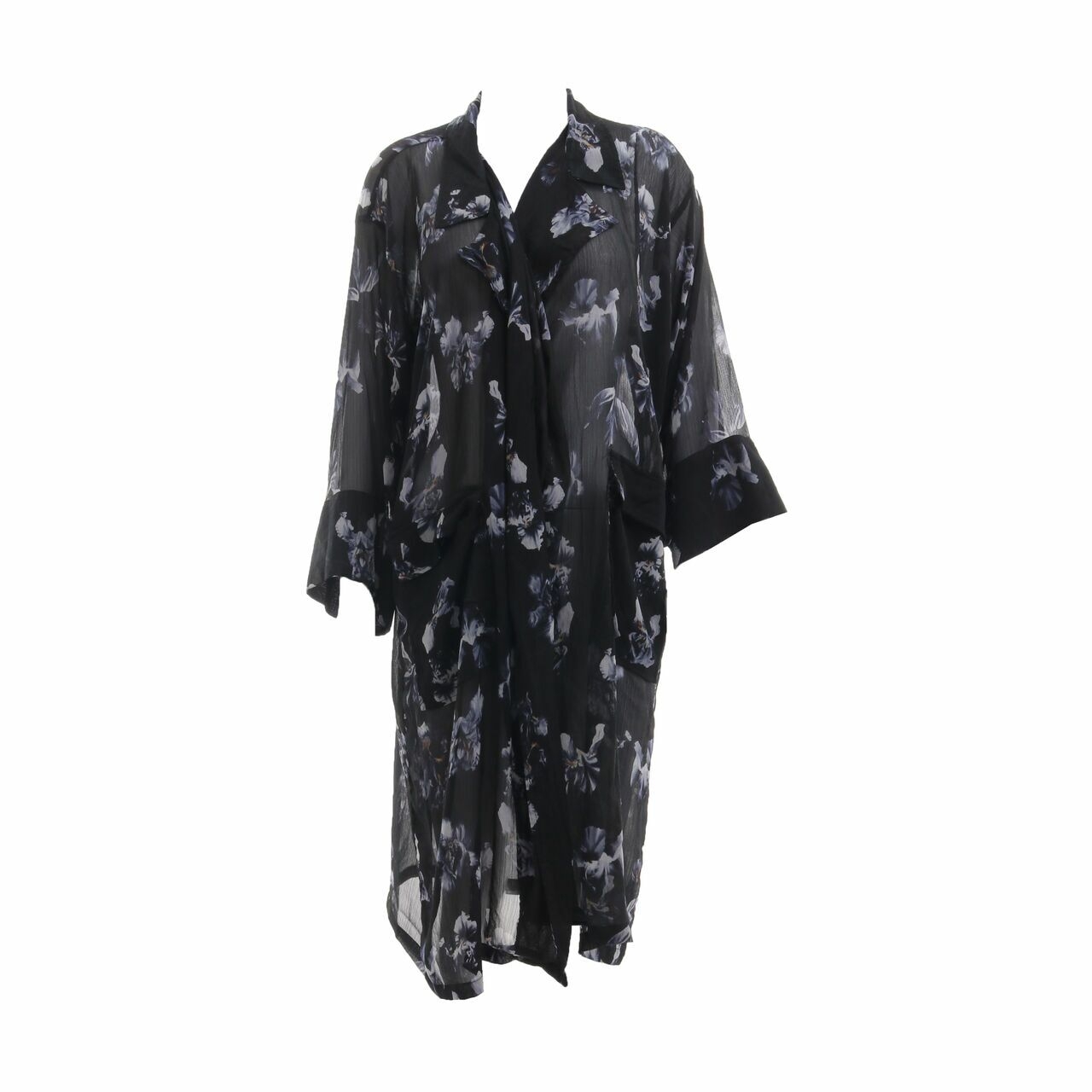 Aesthetic Pleasure Black Floral Kimono Outerwear