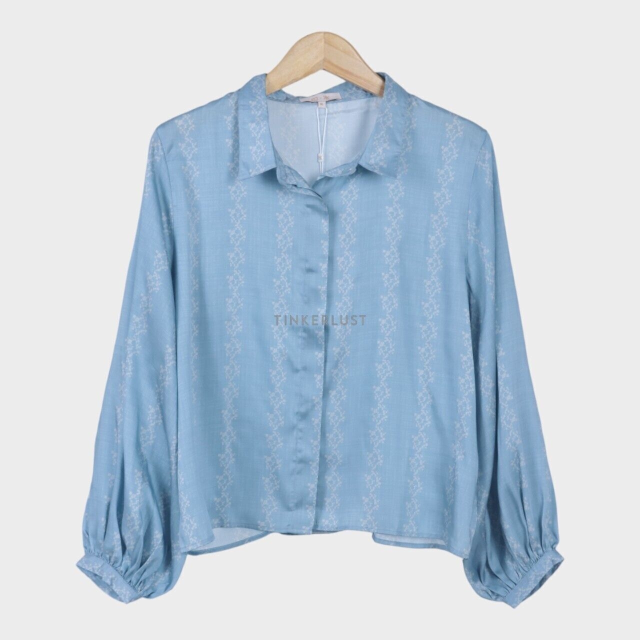 Benang Jarum X KHANAAN Khanum Crop Shirt - Misty Blue