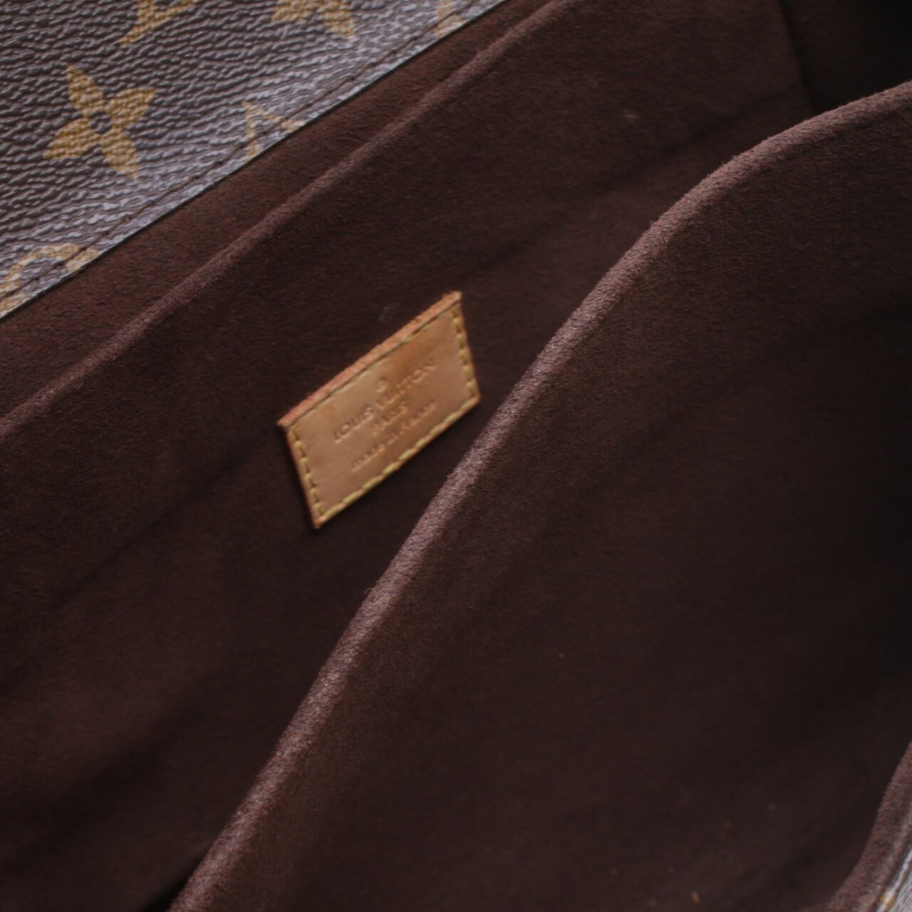 Louis Vuitton Pochette Metic Classic Monogram Satchel Bag
