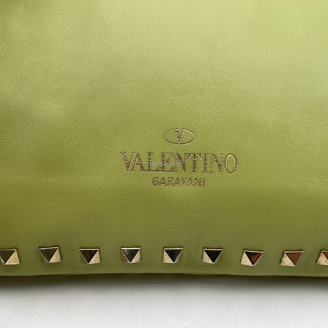 Valentino Garavani Green Leather Rockstud Clutch