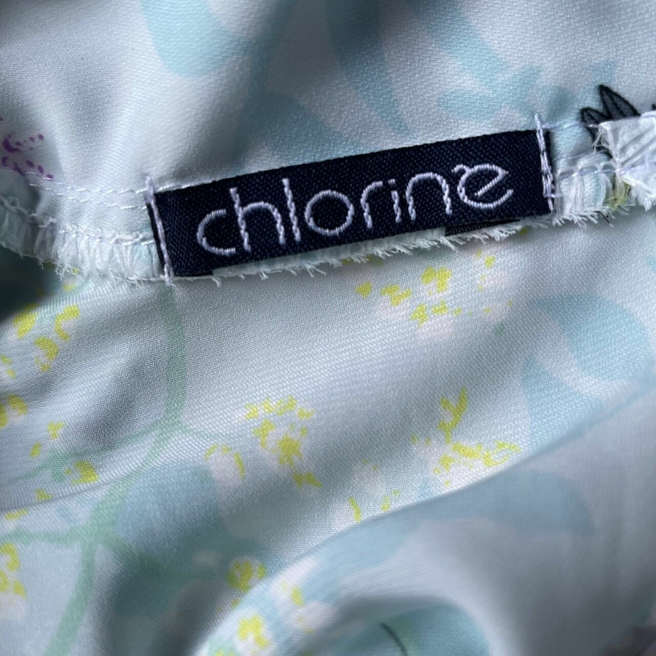 Chlorine Crop Top With Mandarin Collar